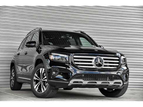 Certified 2025 Mercedes-Benz GLB 250 4MATIC image 1