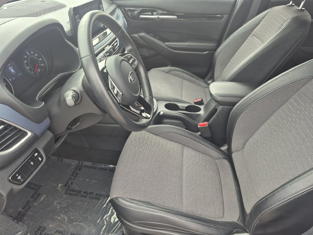 Used 2021 Kia Seltos S AWD/4WD image 11