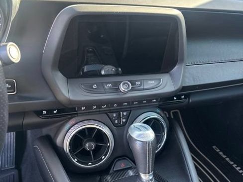 Used 2019 Chevrolet Camaro SS RWD image 6