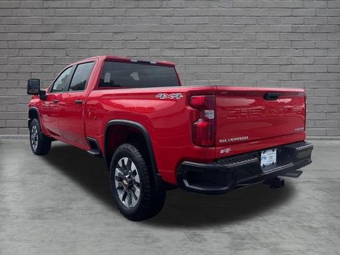 Used 2025 Chevrolet Silverado 2500 Custom AWD/4WD image 5