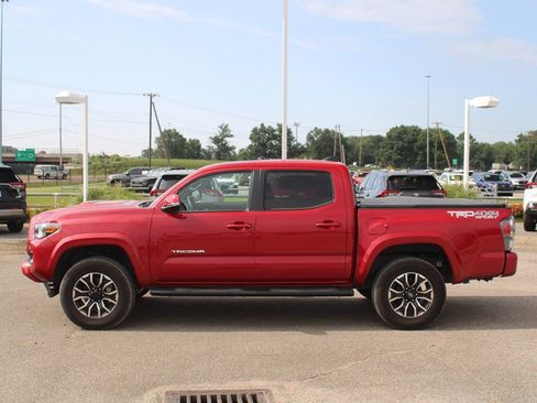 Used 2023 Toyota Tacoma TRD Sport image 14