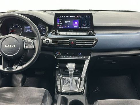 Used 2023 Kia Seltos S w/ Navigation Package image 10