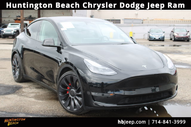 Used 2024 Tesla Model Y Performance AWD/4WD image 1