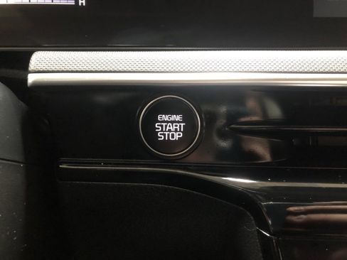 New 2025 Kia K5 LXS image 26