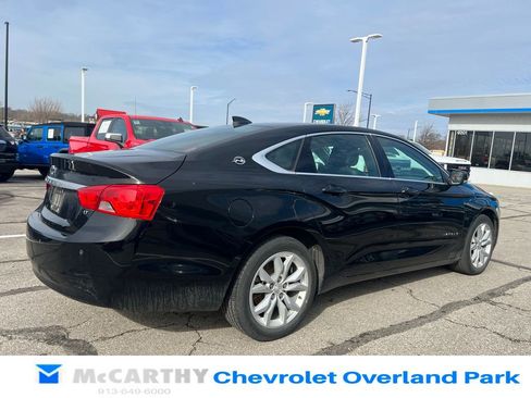 Used 2016 Chevrolet Impala LT w/ Convenience Package image 3