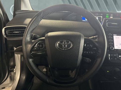 Used 2021 Toyota Prius XLE image 13