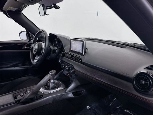 Used 2016 MAZDA MX-5 Miata Club w/ Brembo/BBS Package image 22