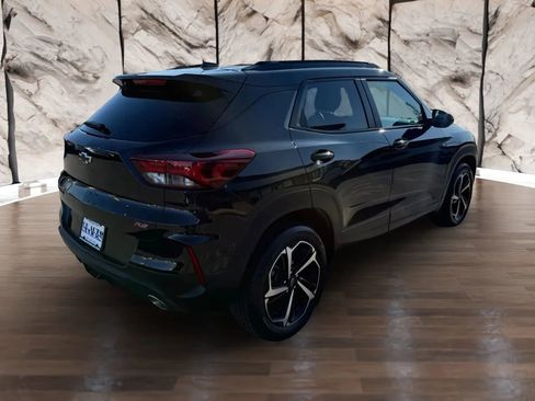 Used 2023 Chevrolet TrailBlazer RS image 3