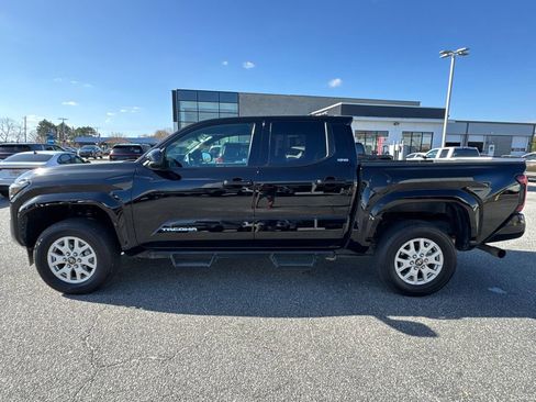 Certified 2025 Toyota Tacoma SR5 image 6