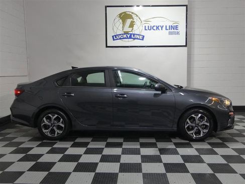 Used 2019 Kia Forte LXS image 6