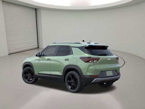 New 2026 Chevrolet TrailBlazer LT w/ Convenience Package FWD image 3