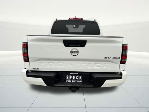 Used 2022 Nissan Frontier SV image 4