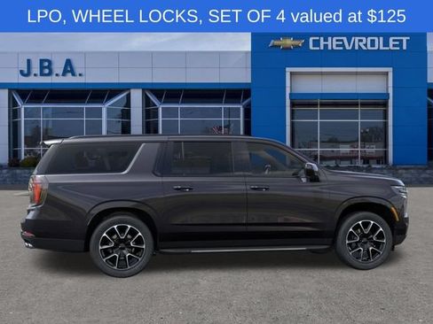 New 2026 Chevrolet Suburban RST w/ Sun And Tow Package AWD/4WD image 7