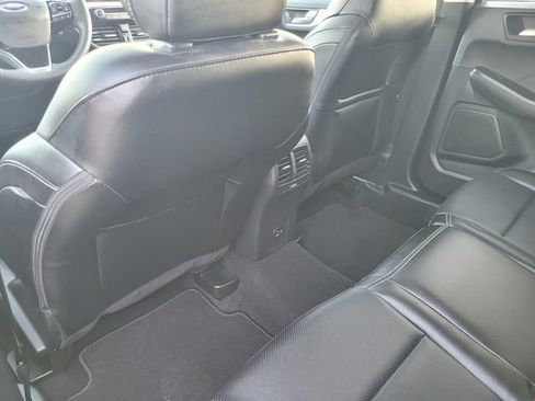 Certified 2022 Ford Escape SEL image 12