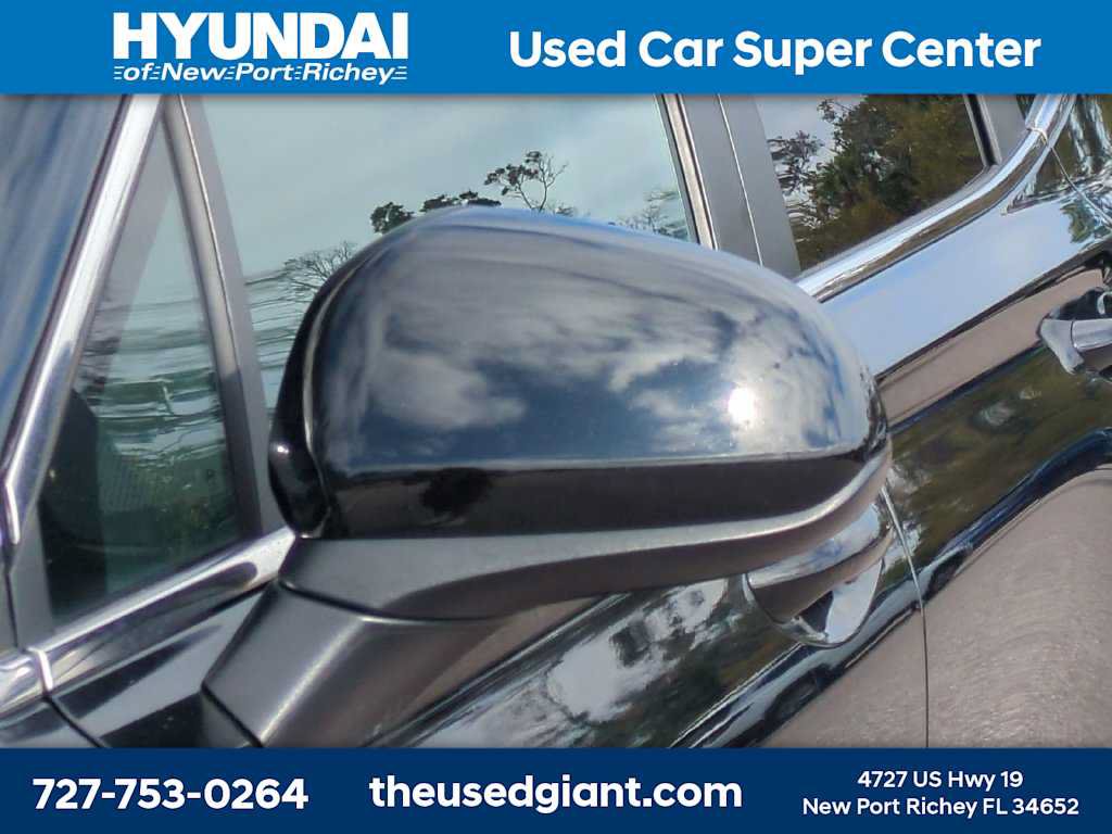 Certified 2023 Hyundai Santa Fe SE FWD image 11