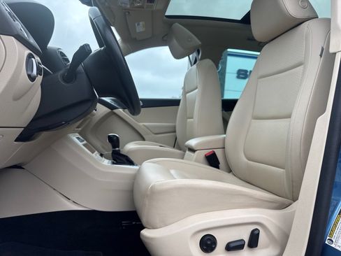 Used 2017 Volkswagen Tiguan Wolfsburg Edition AWD/4WD image 7
