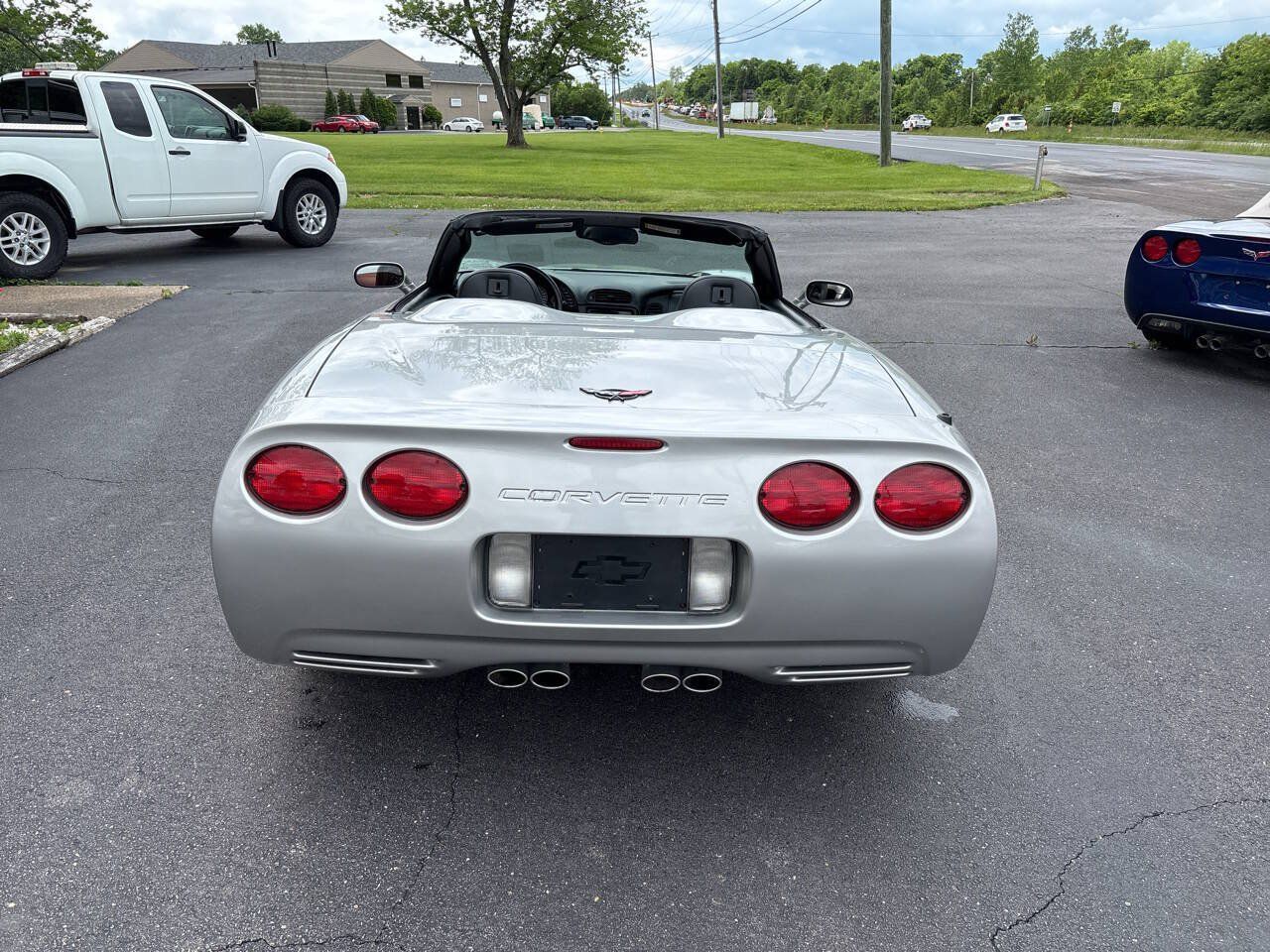 Used 2004 Chevrolet Corvette Convertible w/ Preferred Equipment Group RWD image 4