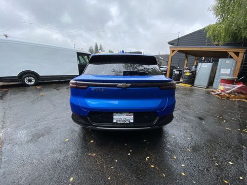 Used 2024 Chevrolet Equinox EV LT FWD image 5