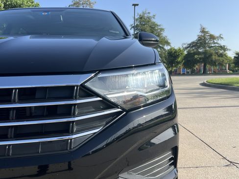 Used 2019 Volkswagen Jetta SE FWD image 5