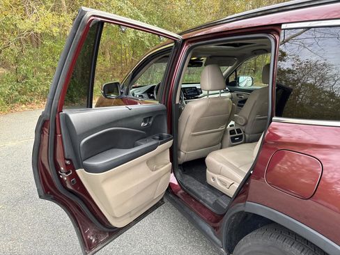 Used 2022 Honda Pilot Special Edition image 32