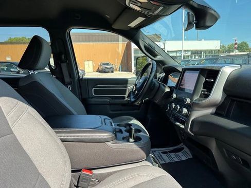 Used 2024 RAM 2500 Big Horn w/ Bed Utility Group image 31