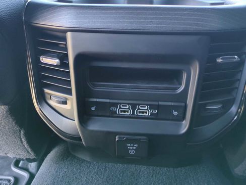 Used 2024 RAM 2500 Limited image 22