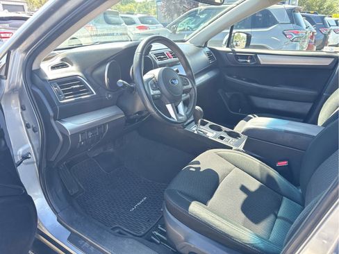 Used 2016 Subaru Outback 2.5i Premium AWD/4WD image 11