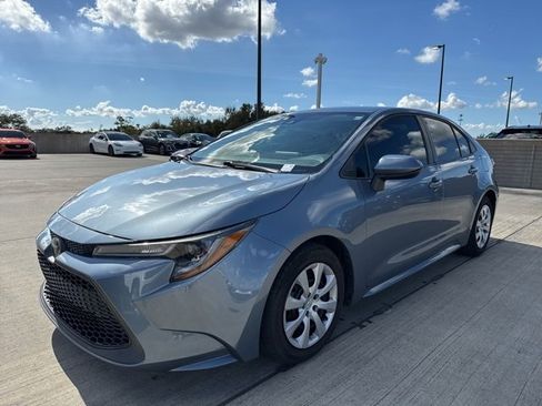 Used 2020 Toyota Corolla LE image 7