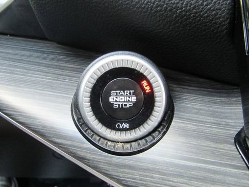 Used 2024 Jeep Wagoneer Series II w/ Flexible Seating Group image 46