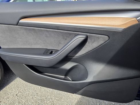 Used 2023 Tesla Model 3 Standard Range RWD image 25
