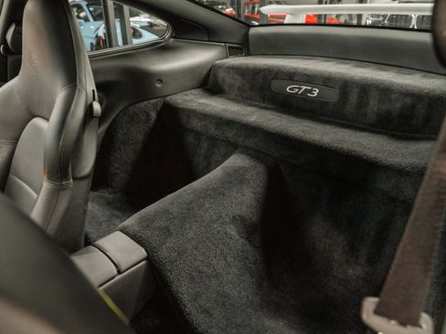 Used 2005 Porsche 911 GT3 image 15
