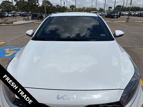 Used 2024 Kia Forte LXS w/ LXS Technology Package image 6