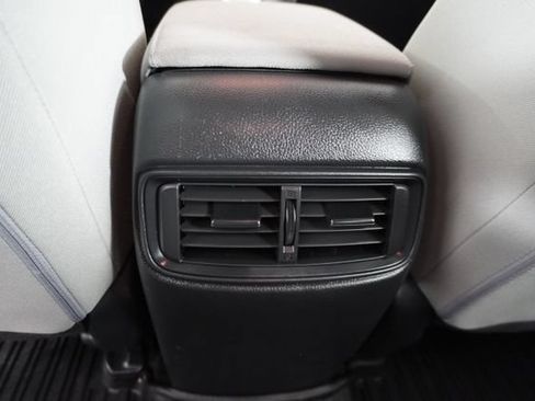 Used 2017 Honda CR-V LX image 30