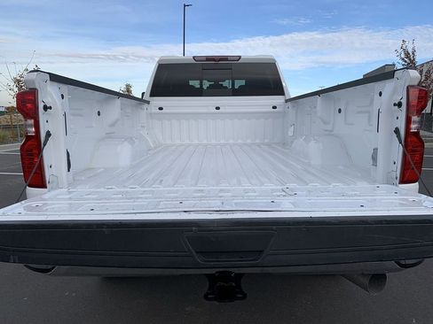 Used 2021 Chevrolet Silverado 3500 LTZ w/ LTZ Convenience Package image 15