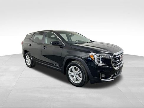 Used 2023 GMC Terrain SLE image 8
