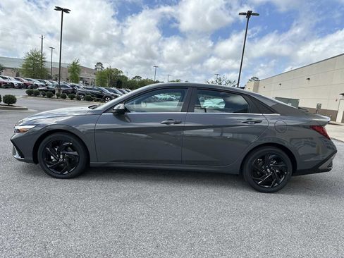 New 2026 Hyundai Elantra SEL Sport Premium FWD image 4