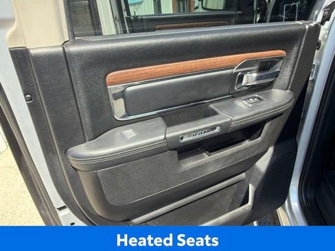 Used 2017 RAM 1500 Laramie w/ Convenience Group AWD/4WD image 9