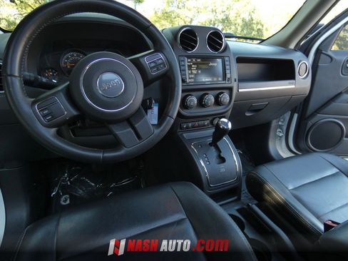 Used 2016 Jeep Patriot High Altitude FWD image 22