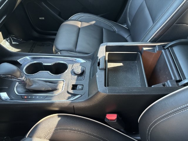 Used 2023 Chevrolet Traverse Premier w/ Redline Edition AWD/4WD image 28