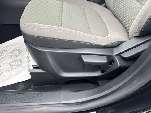 Used 2022 Ford Escape SE w/ Cold Weather Package image 28