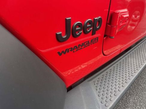 Used 2022 Jeep Wrangler Unlimited Sport AWD/4WD image 6