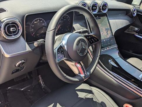 Certified 2026 Mercedes-Benz GLC 300 image 3