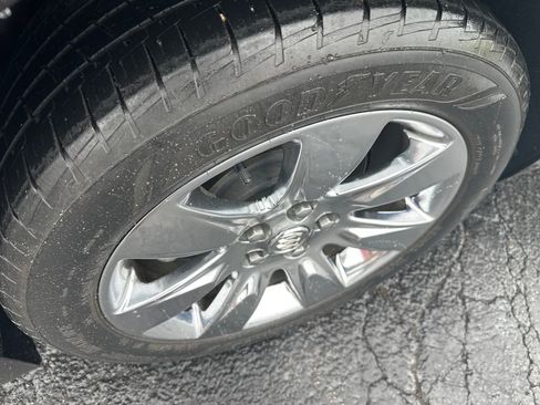 Used 2013 Buick LaCrosse Premium FWD image 6