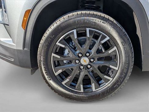 New 2026 Chevrolet Traverse LT w/ Sun and Wheel Package image 9