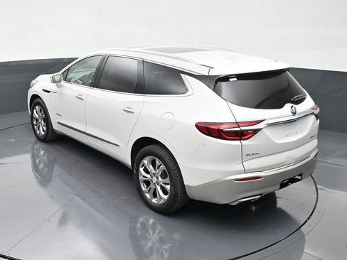Used 2018 Buick Enclave Avenir FWD image 14