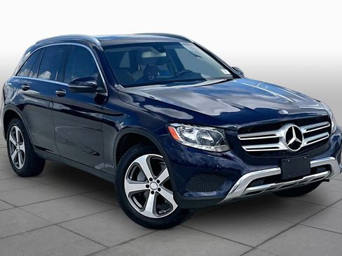 Used 2017 Mercedes-Benz GLC 300 image 2