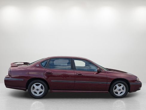 Used 2002 Chevrolet Impala LS w/ Preferred Equipment Group image 4