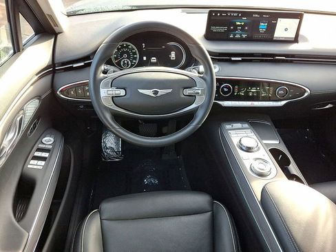 Used 2025 Genesis GV70 2.5T Advanced w/ Advanced Package image 21