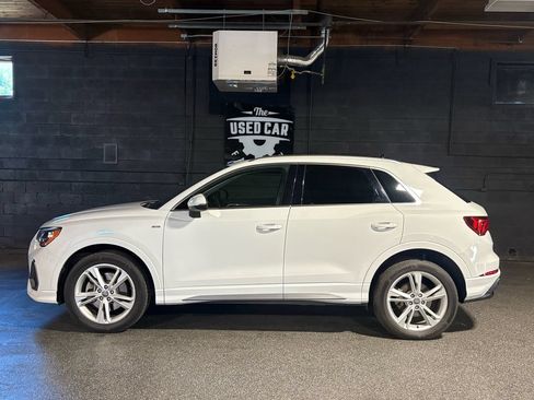 Used 2020 Audi Q3 2.0T Premium AWD/4WD image 3