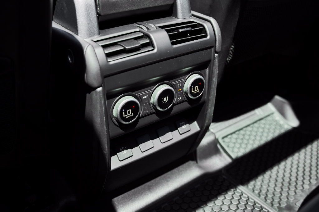 Used 2023 Land Rover Defender 110 Carpathian Edition AWD/4WD image 52